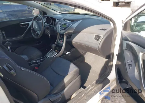 2013 Hyundai Elantra Gs z USA, uszkodzony, nr VIN KMHDH6AE9DU012858